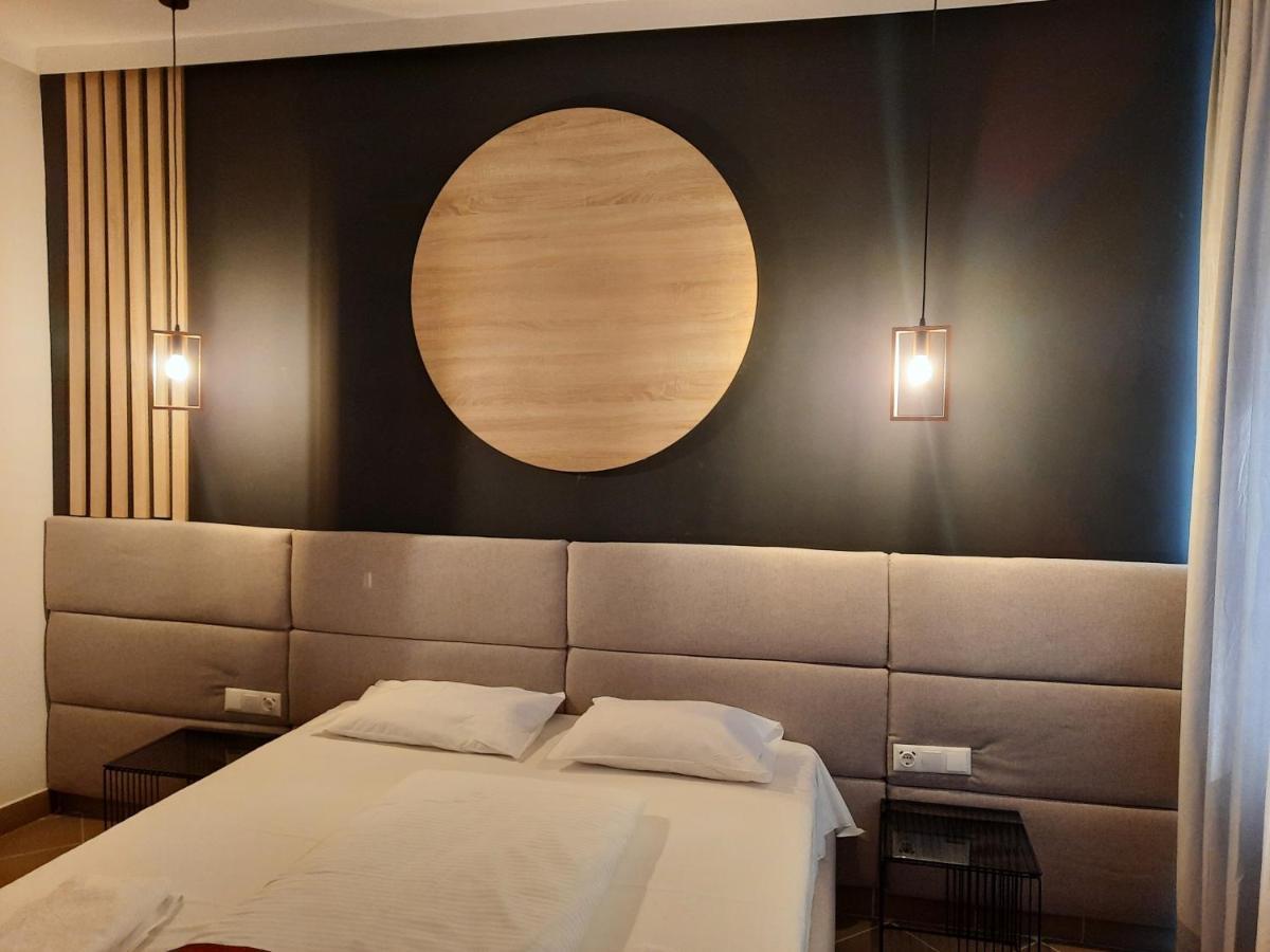 Pension Recidency Oradea Eksteriør billede