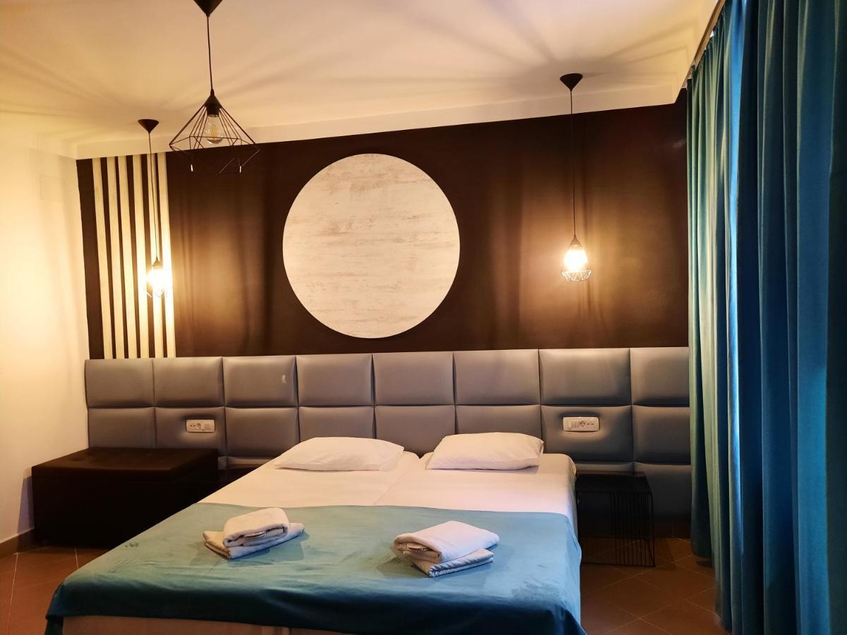 Pension Recidency Oradea Eksteriør billede