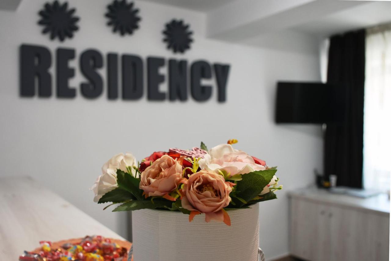 Pension Recidency Oradea Eksteriør billede