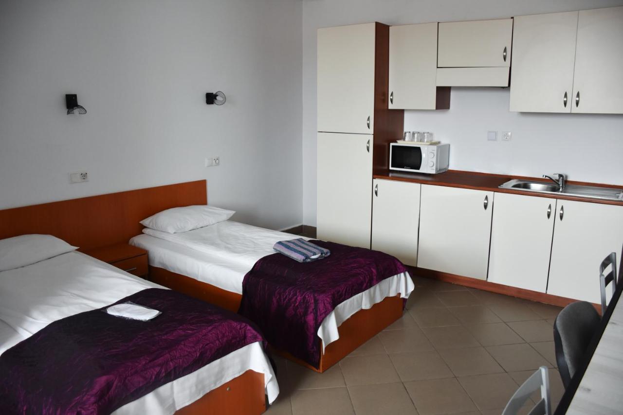 Pension Recidency Oradea Eksteriør billede